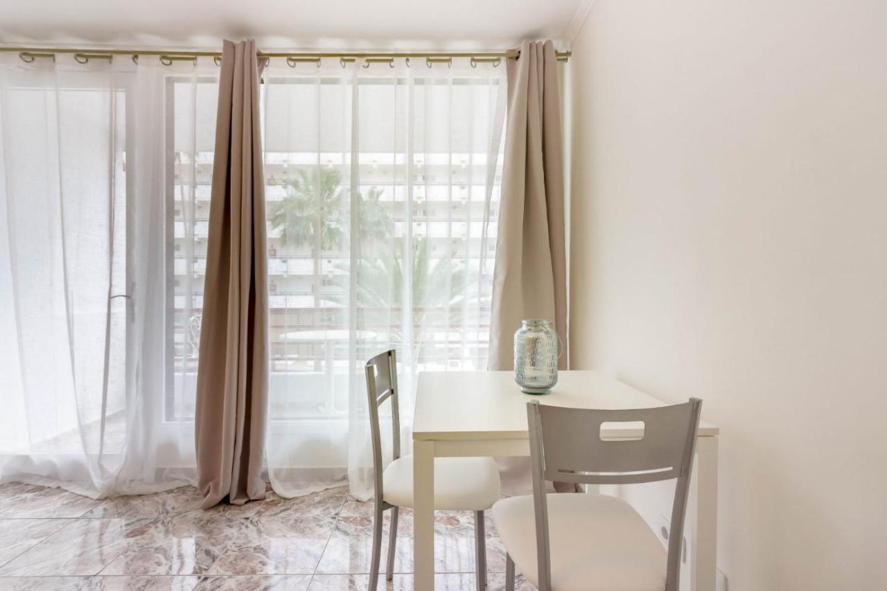 Tenerife Olympia Hotel-playa De Americas. Balcony, Sea View & Pool Apartment Playa de las Américas